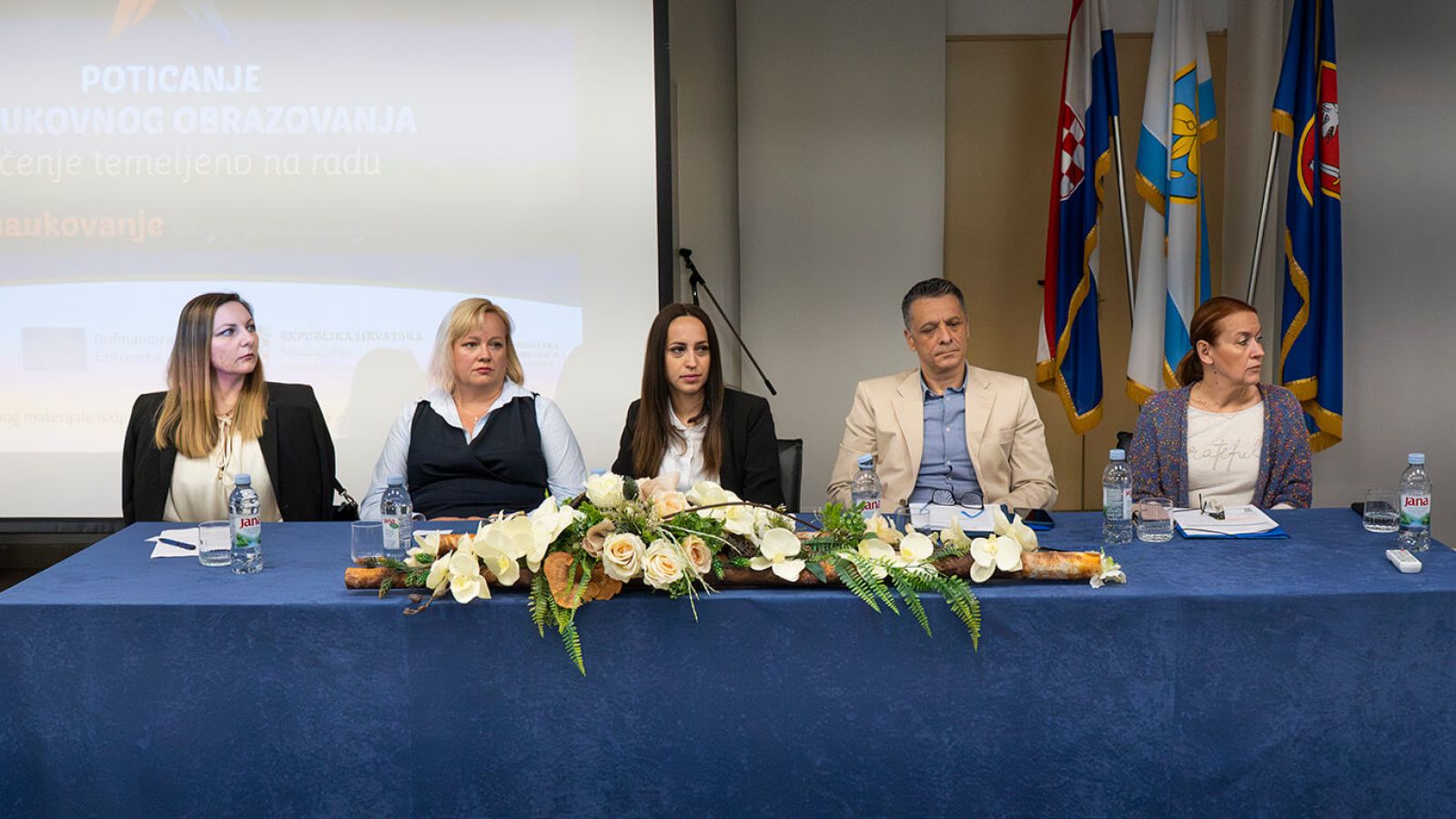 U Gospiću održan okrugli stol o naukovanju: Ključ uspjeha je snažna suradnja obrazovanja i gospodarstva